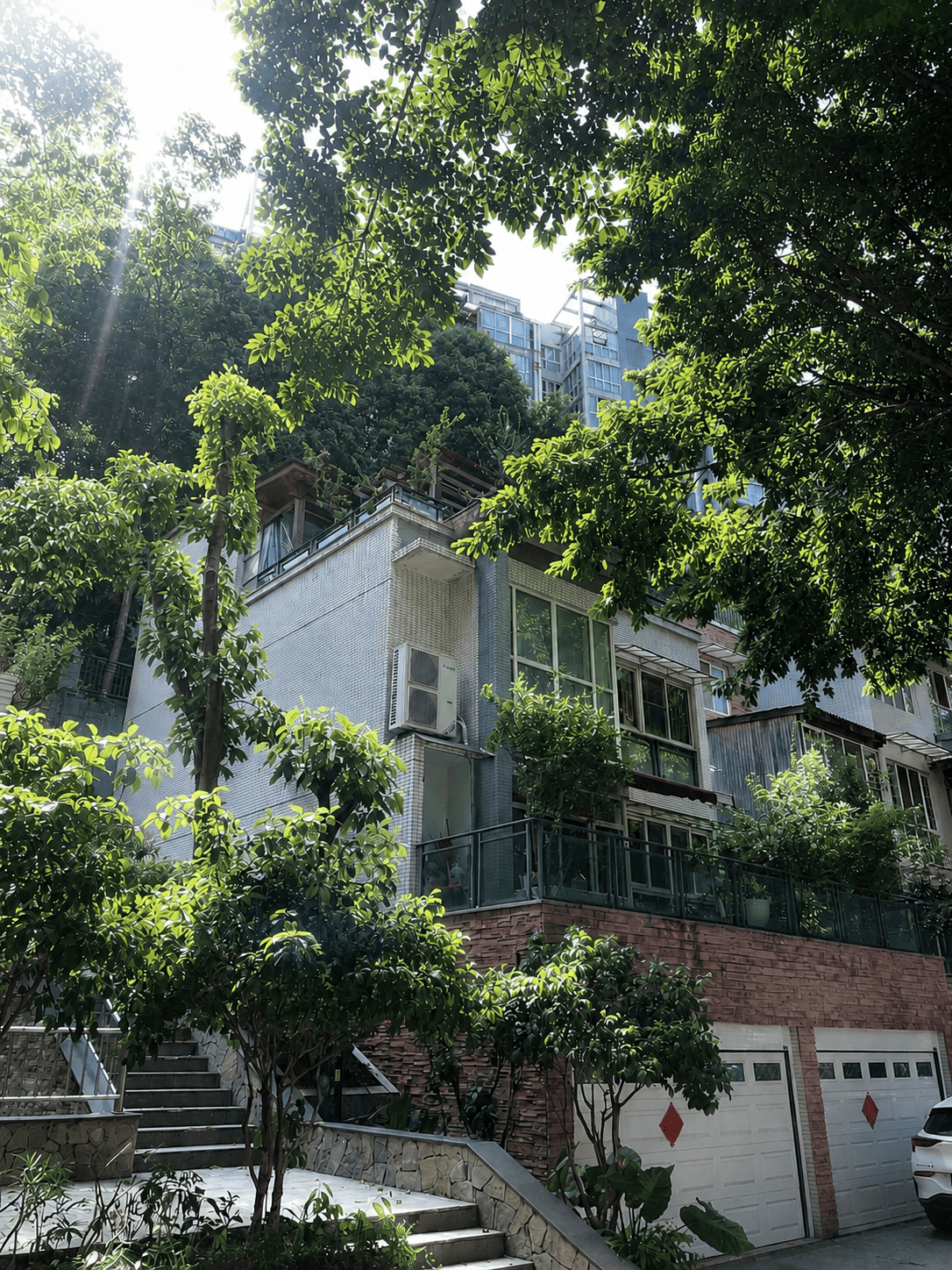 东城岛居岁月从容升级：小小岛老别墅加装蒂升悦行款电梯